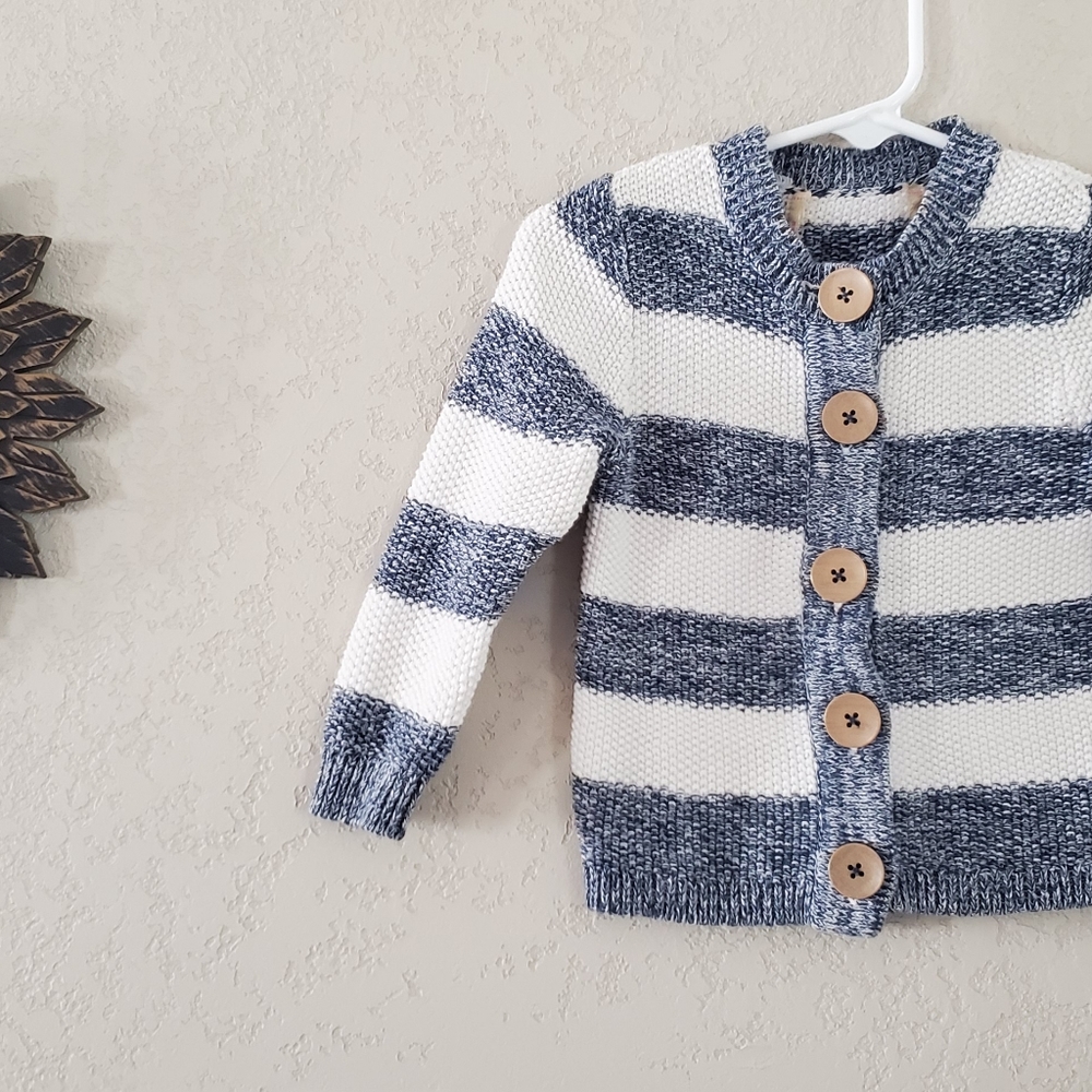 Little sweater